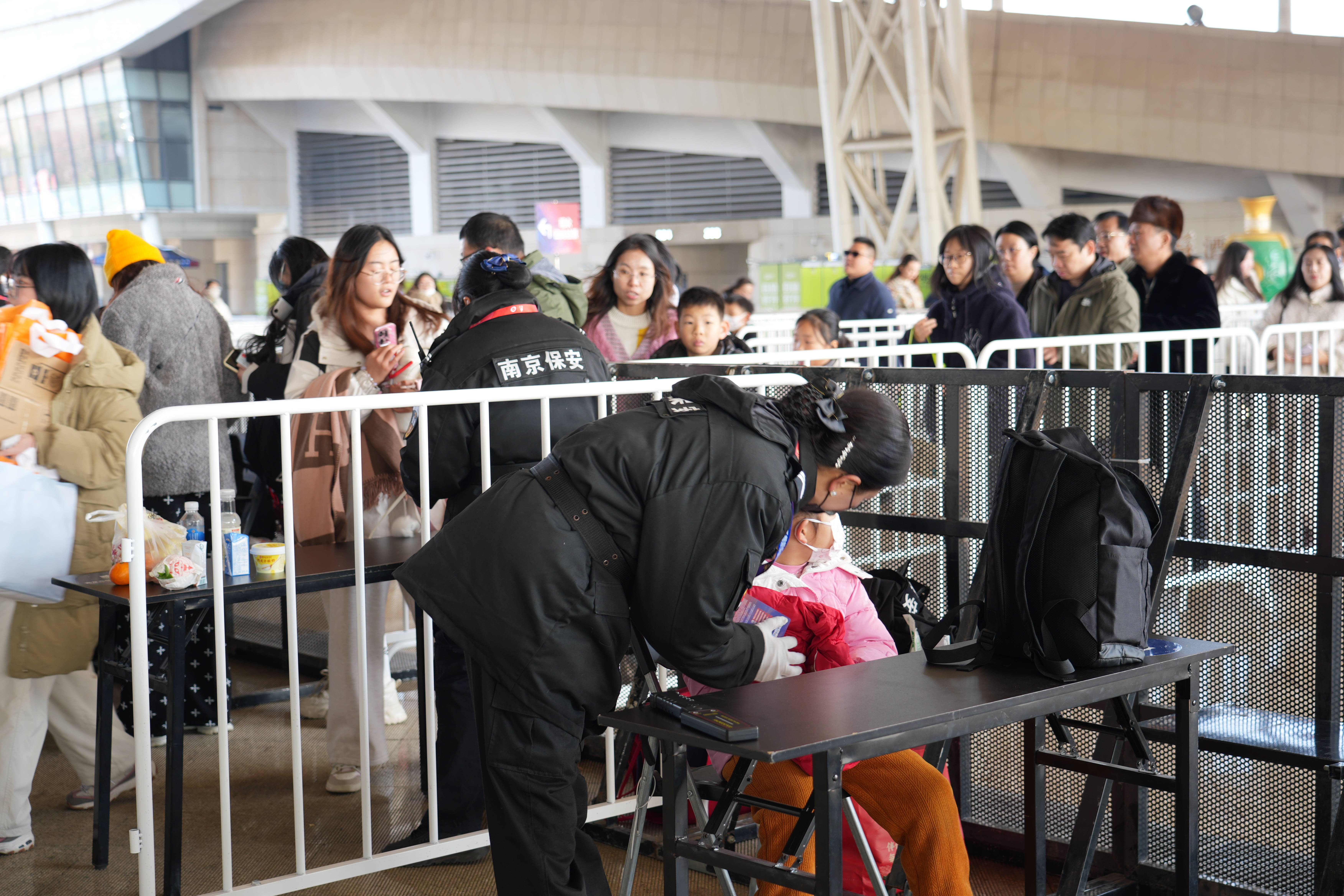 E:/25.12.10后 上傳網(wǎng)站留存/“安保鐵軍、硬核保障”2025系列報(bào)道四十一——乒超巔峰對(duì)決耀金陵 南京市保硬核護(hù)航筑平安/DSC06736.JPGDSC06736